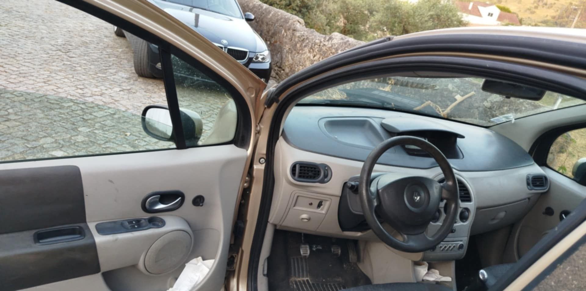 Vendo ou troco aceito retoma Renault