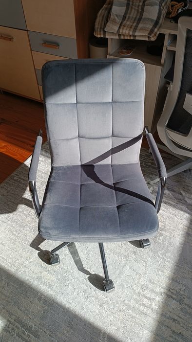 Fotel  do biurka dla dziecka/nastolatka