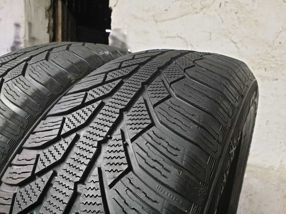 Dwie Opony zimowe 235/65R17 5,6mm Semperit Master-Grip 2 2018r