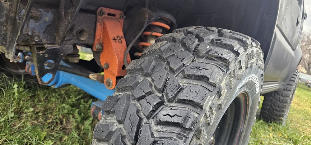 Suzuki Jimny 4x4 offroad 1.6 100KM lift, wyciągarka, zderzaki