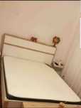 Vendo cama, mesinhas de cabeceira e colchão