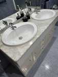 Movel wc, com espelho, 2 torneiras Roca e 2 pios