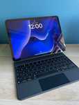 Apple iPad Air 10,9" 4 gen. 256 GB Wi-Fi + LTE + Magic Keyboard