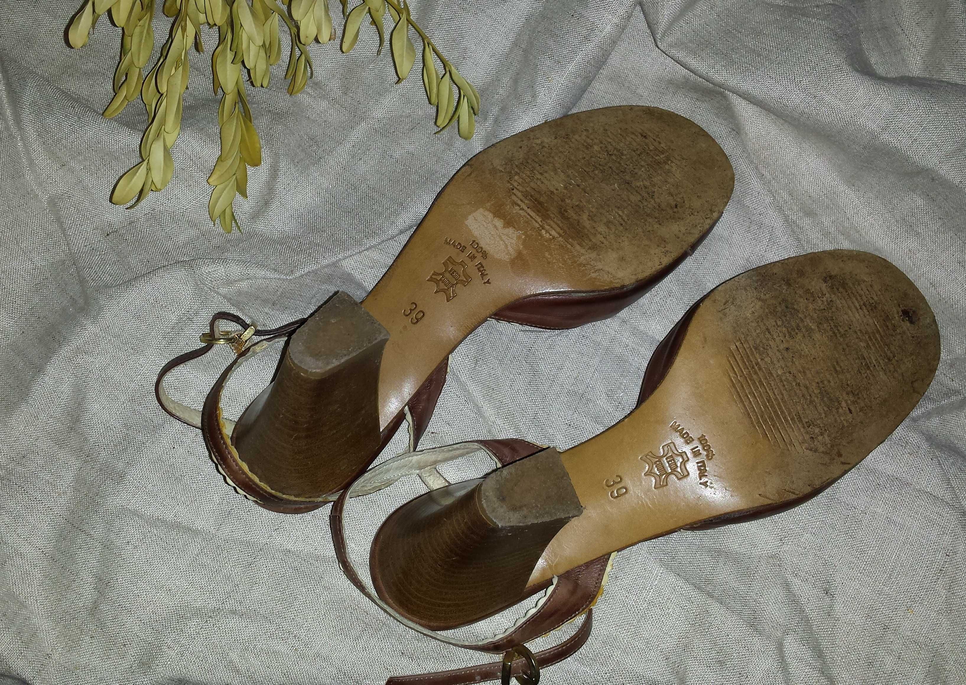 Женская обувь Кожаные летние босоножки на каблуке 39 размер