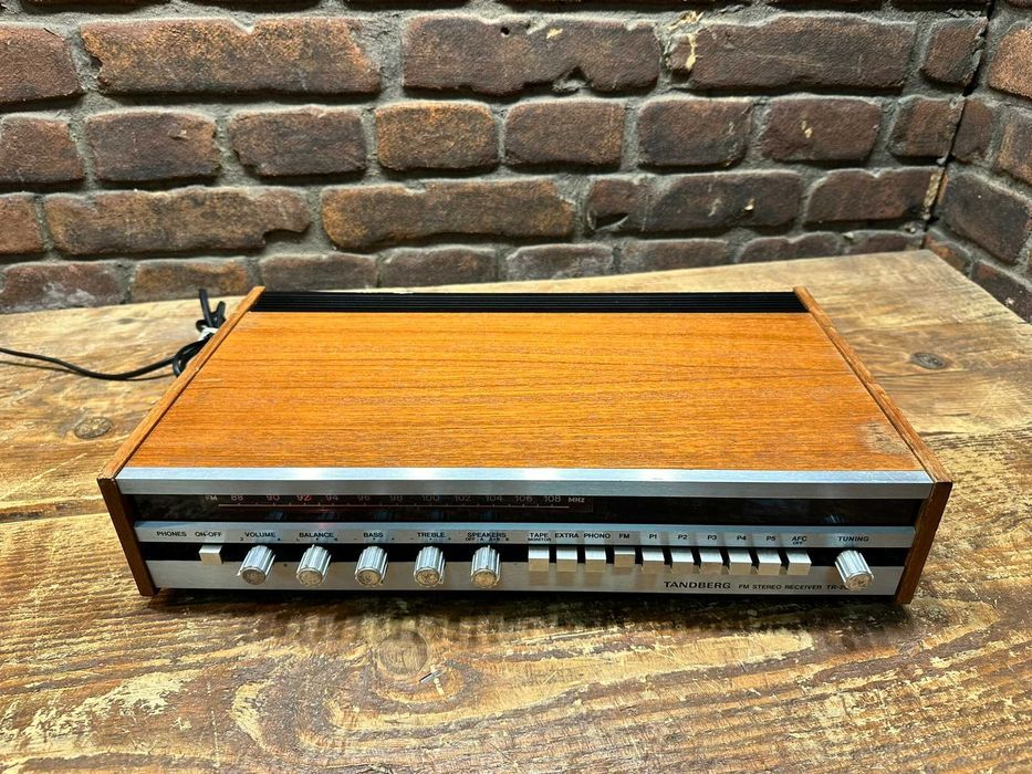 Amplituner  TANDBERG TR-200
