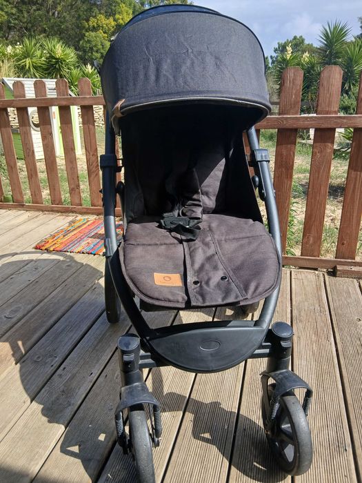 Carrinho de bebê todos os terrenos