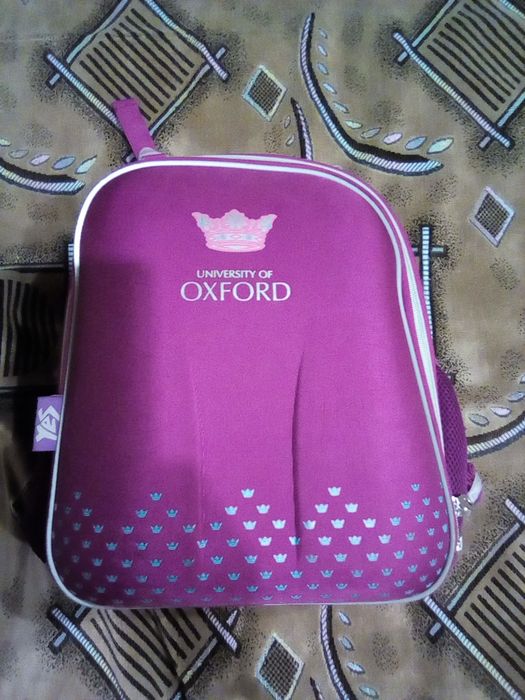 Школьный рюкзак (портфель) с канцелярией