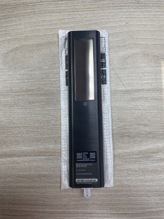Оригінальний пульт Samsung BN59-01385G/01385M з сонячною панеллю.