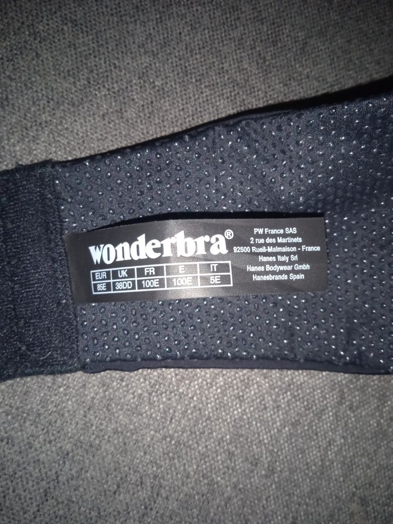 Бюстгальтер Wonderbra 85e