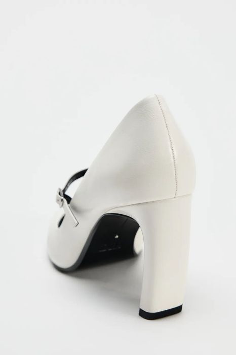 туфлі       zara