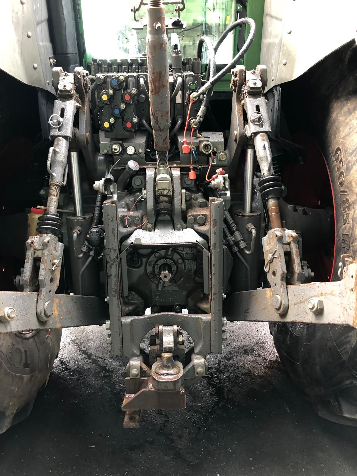Traktor Fendt 824 vario