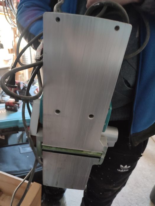 Strug ciesielski firmy Makita 1806B