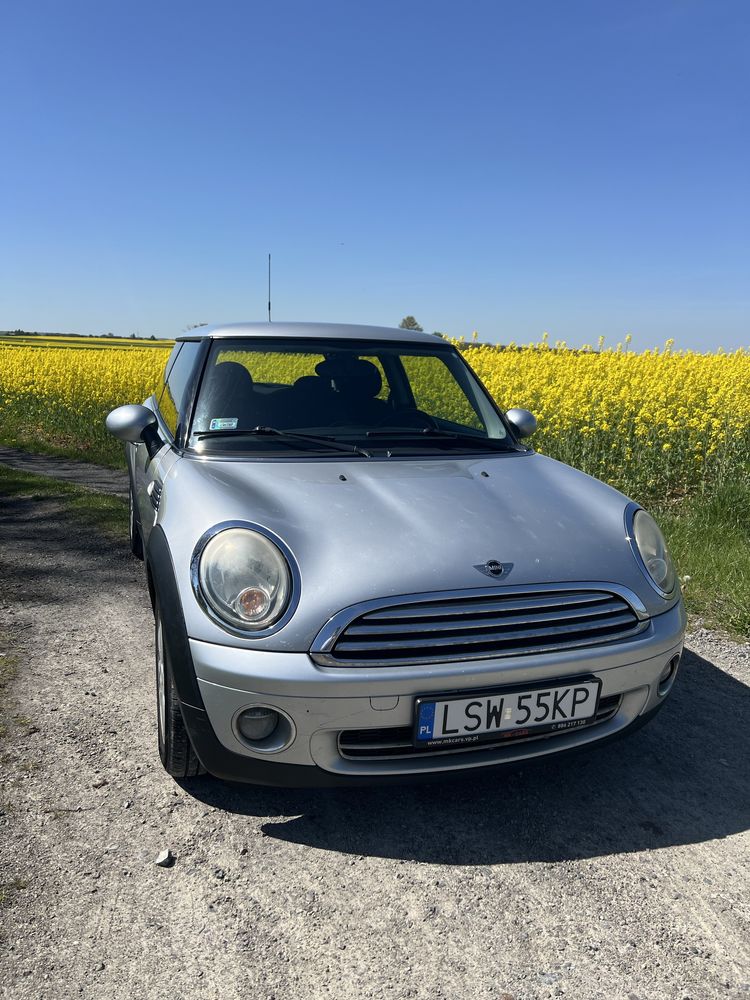 Mini cooper 1.6 w bardzo dobrym stanie