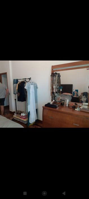 Comoda com espelho em madeira maciça decerejeira