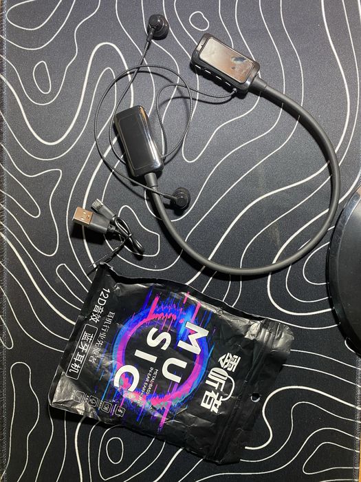 Безпроводні навушники