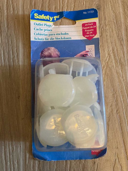 Zabezpieczenia do kontaktów: DUŻA PACZKA 24 szt, nowe