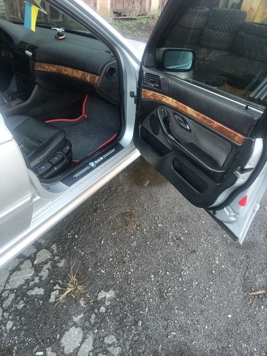 Реальному покупцю який розуміється буде розумний торг