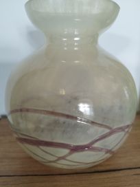 Piękny stary wazon kula z owijką szklany