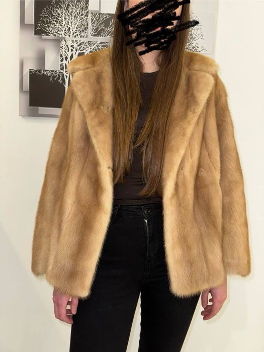 Шуба з норки, автоледі, довжина 65 см, є нюанси, пастельна норка