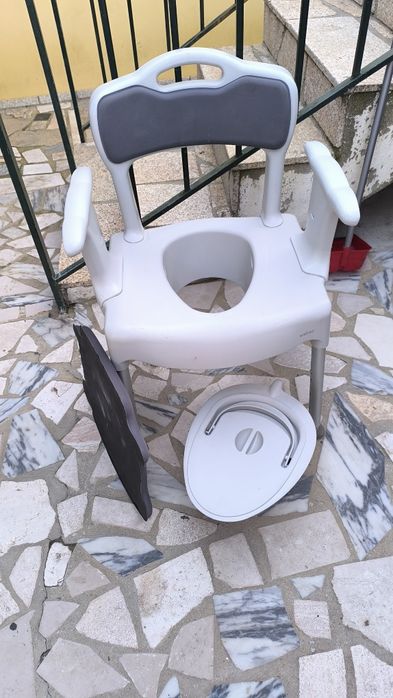 Cadeira Sanitária/Higiénica
