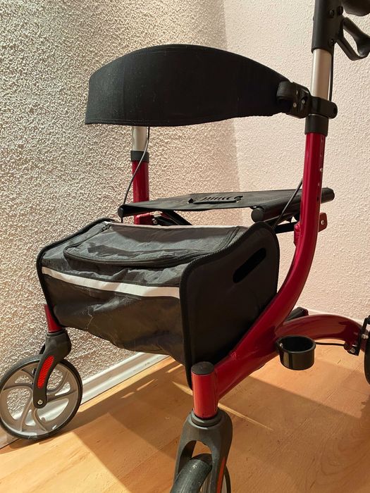 Chodzik rehabilitacyjny z siedziskiem czterokołowy RIO PREMIUM