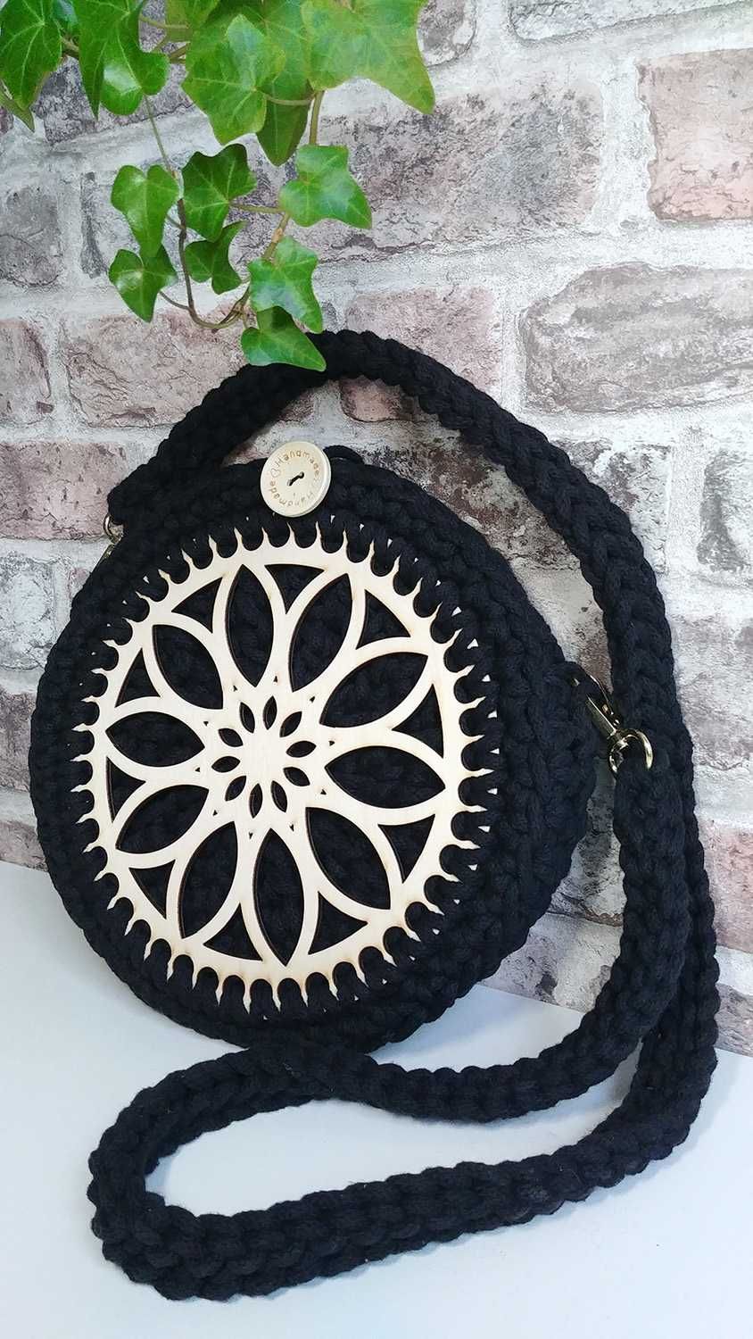 HANDMADE śliczna torebka robiona na szydełku 24cm