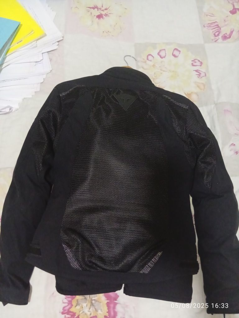 Casaco e calças Dainese
