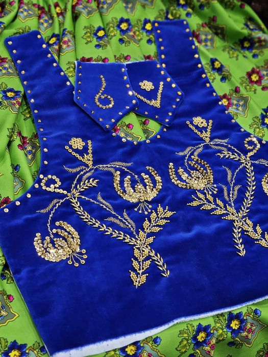 Wyjątkowy gorset góralski - koralikowany i blaszkowany!