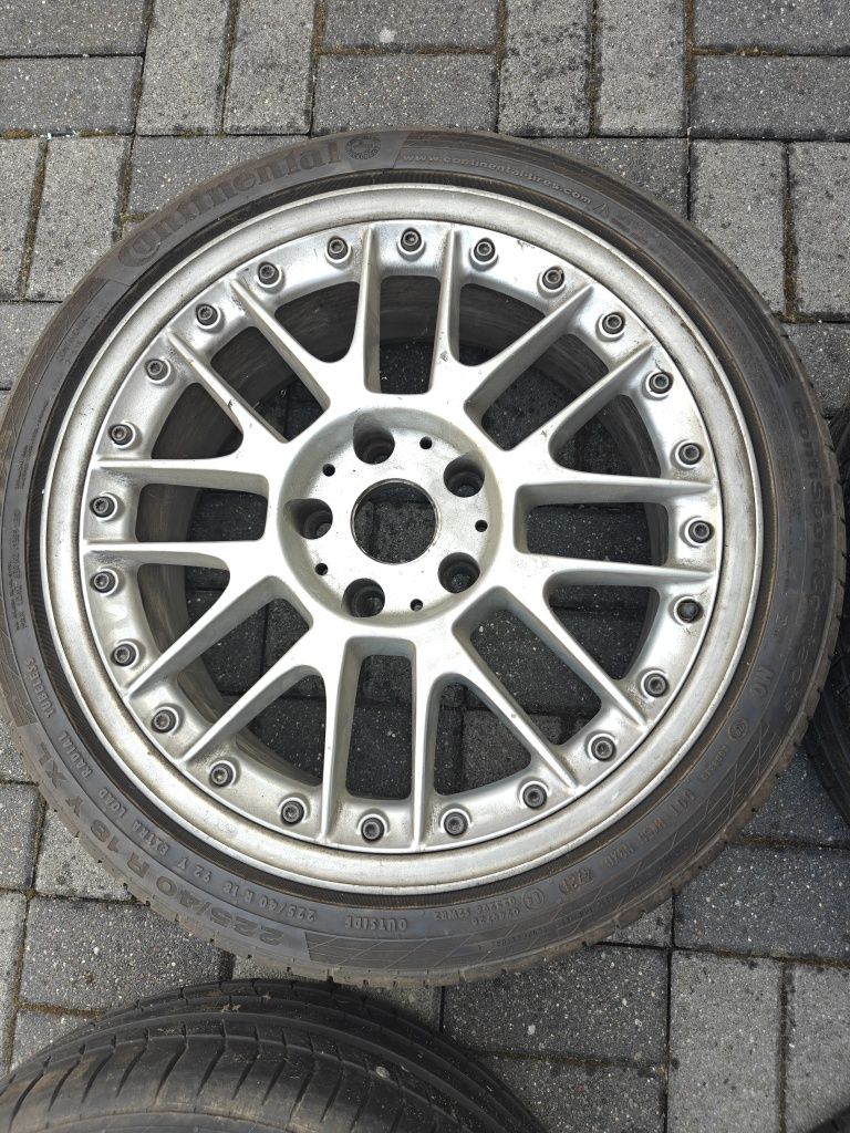 Felgi OZ RACING 8x18 ET35 5x120 2TLG