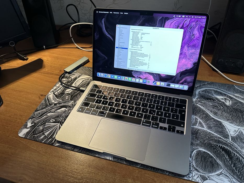 Macbook Air M2 8/256 2022 13,6
