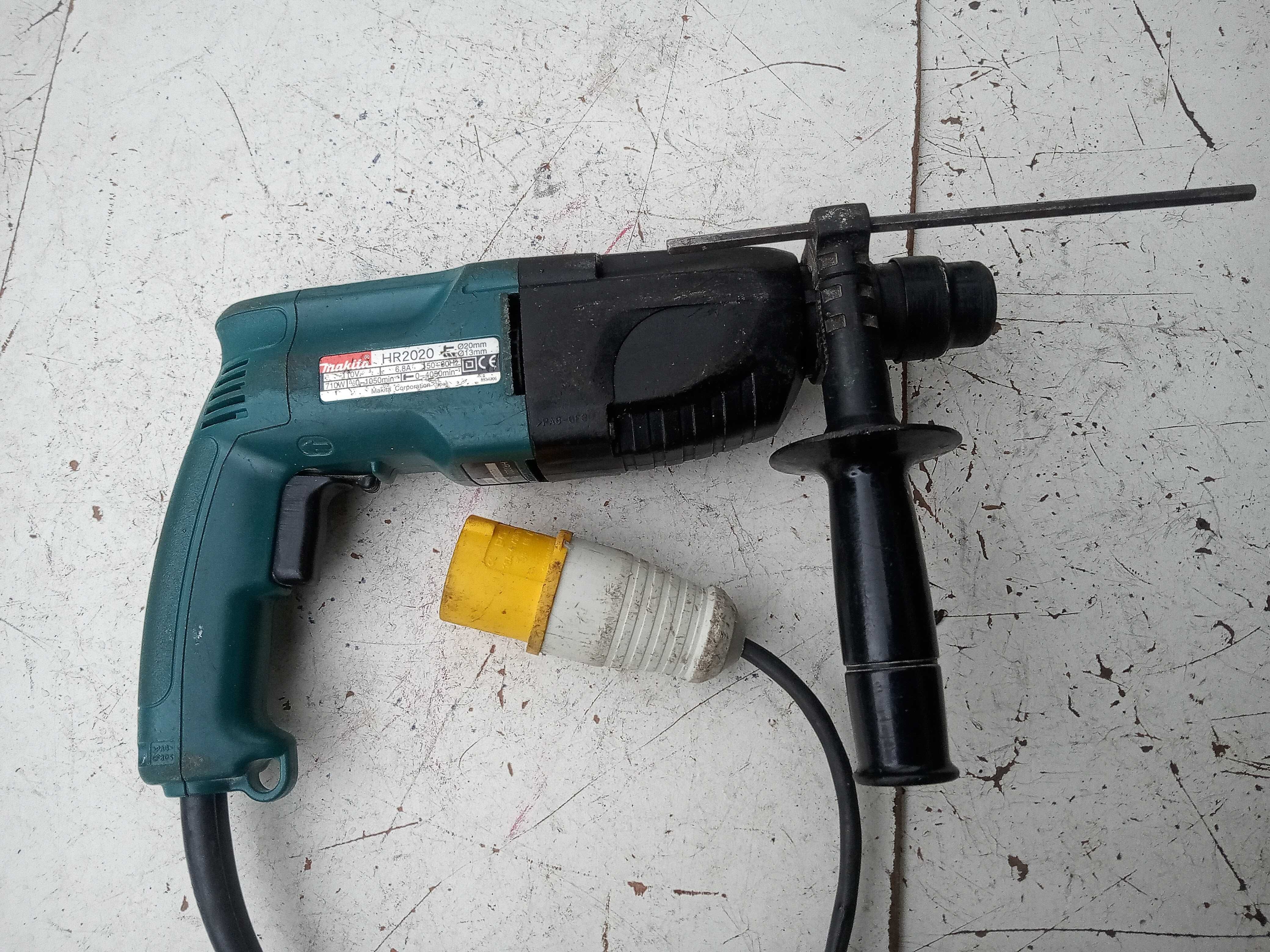 Makita młotowiertarka 110 V