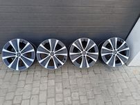 Alufelgi 18" Mercedes AMG 2 szerokości super stan