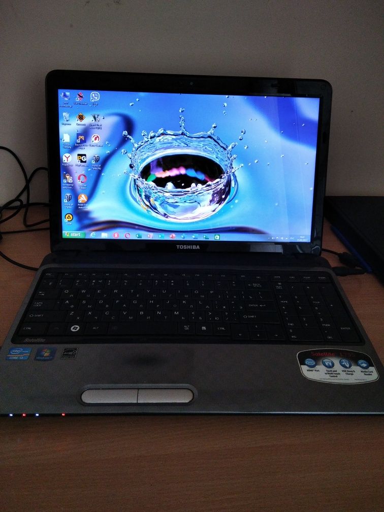 Ноутбук Тошиба Сателіт L755 core i3