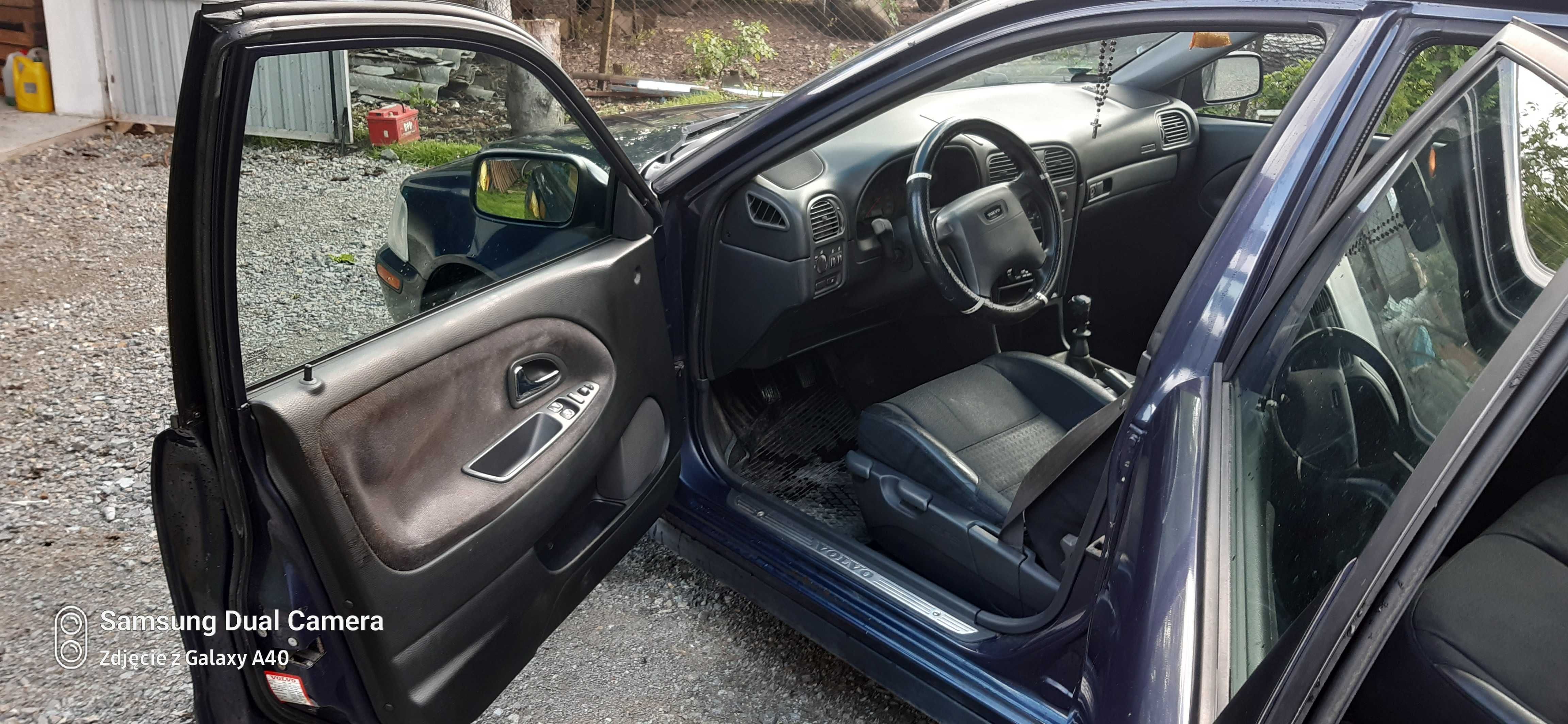 VOLVO V40 2001r 1.8 Benzyna / LPG