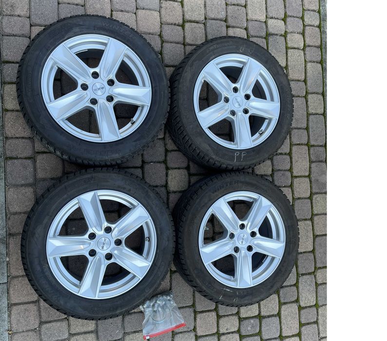 Koła zimowe Toyota Corolla E21 205/55/16 bieżnik 8mm