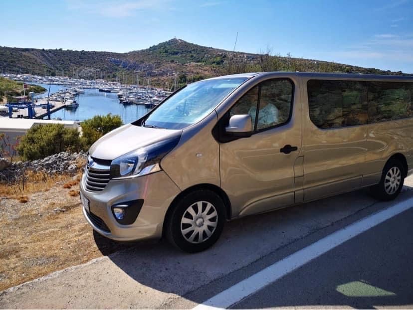 Bus do wypożyczenia busy 9 odobowe wypożyczalnia samochodów Chorwacje