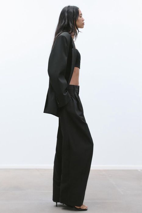 Брюка ZARA в розмірі Л , нові