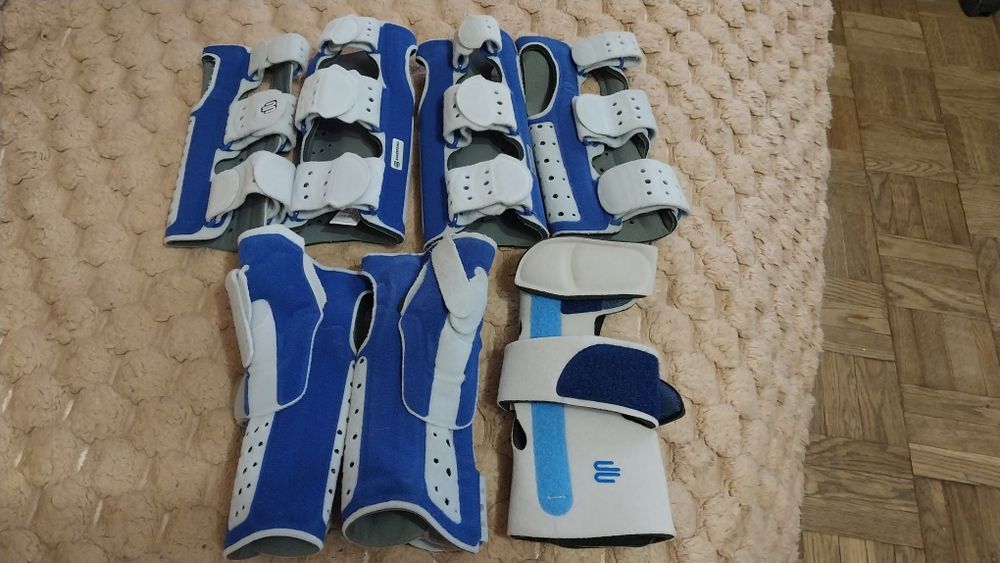 ManuLoc від Bauerfeind,з фіксацією великого пальця і без.