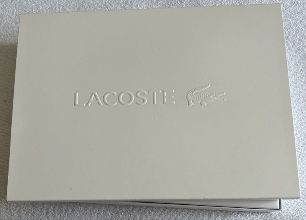 Vendo Acessórios Lacoste.