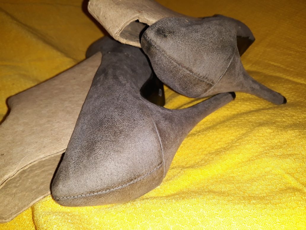 Туфли женские серые на каблуке шпильке Graceland 38 кожа замш