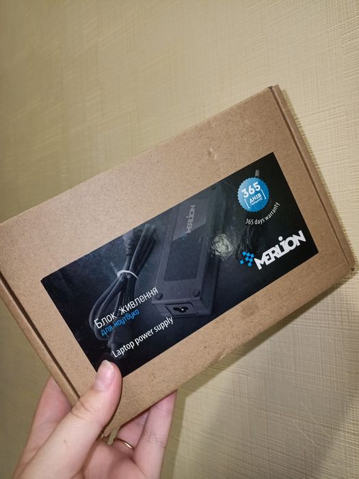 Блок живлення для ноутбука MERLION
