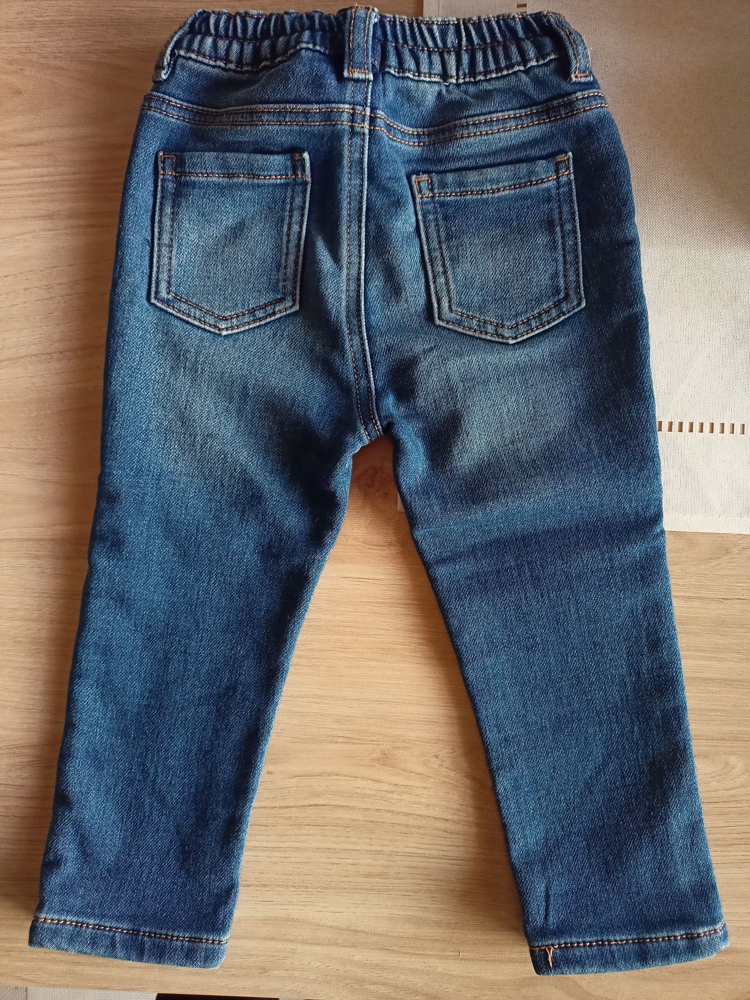 Spodnie jeans r.86