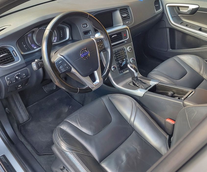 Volvo s60 t5 2014r R-design