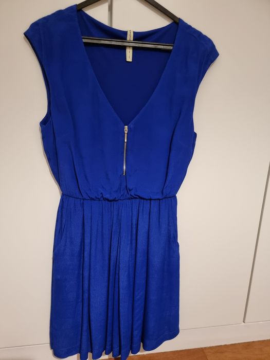 Vestido azul Stradivarius