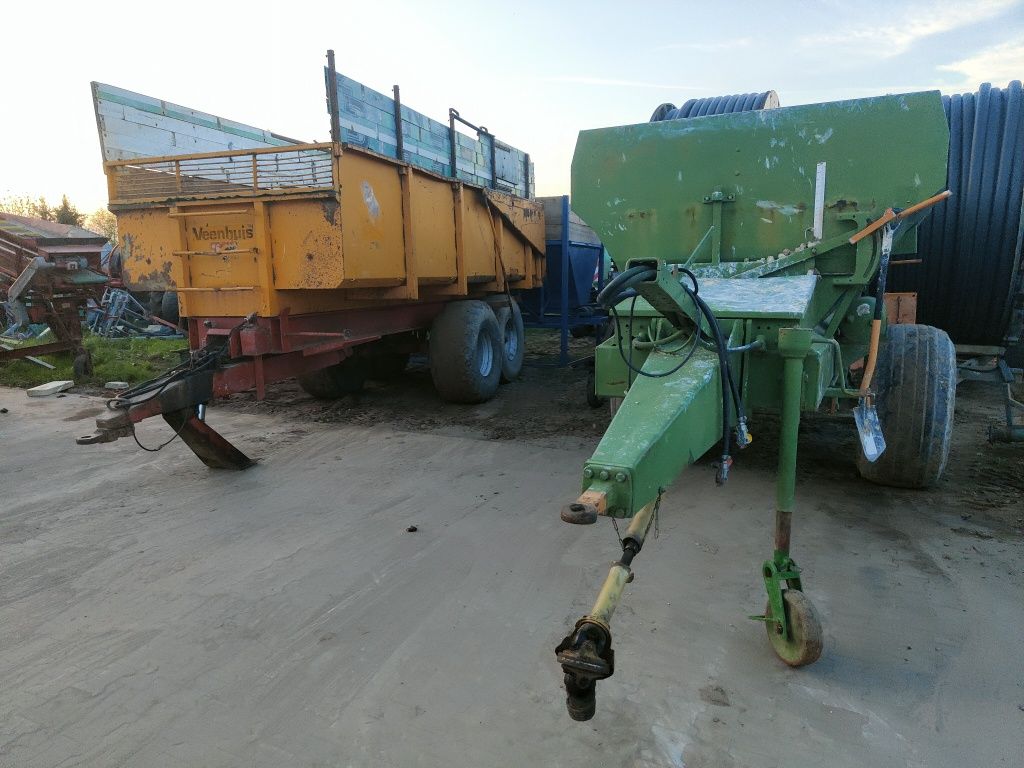 Rozsiewacz wapna nawozu Amazone  zgb8001 przyczepa silos