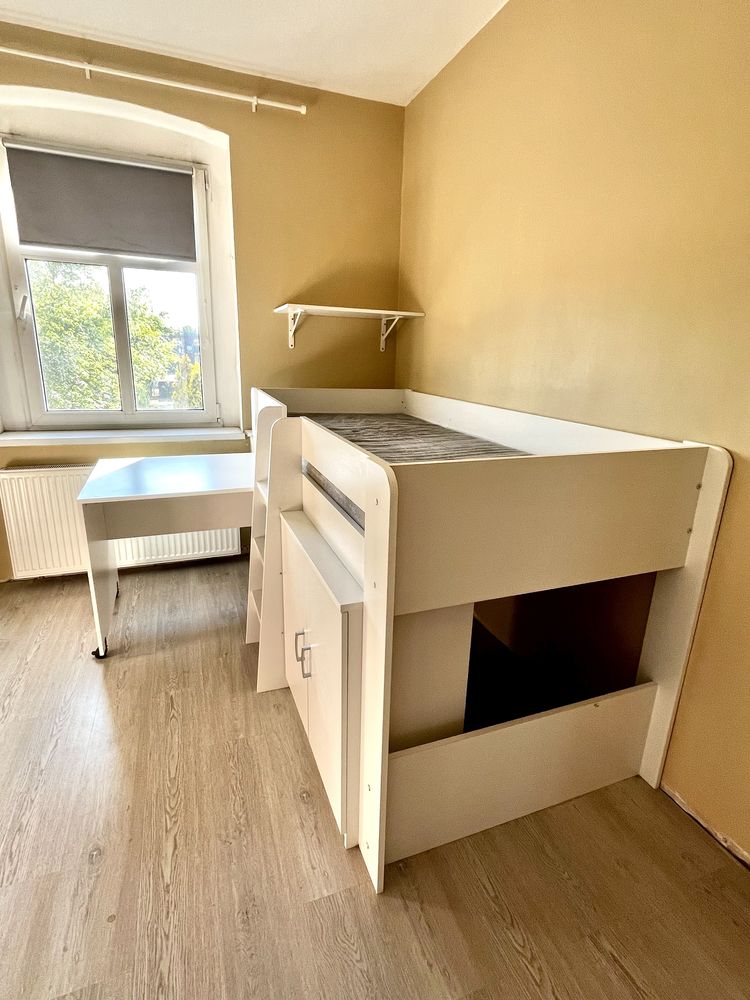 Łóżko z wysuwanym biurkiem niska antresola 200x80 cm