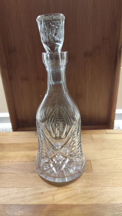 Kryształowa karafka