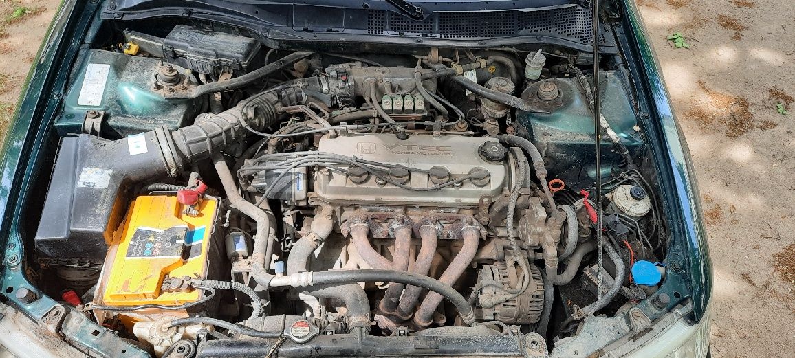 Honda accord 6 (2001)