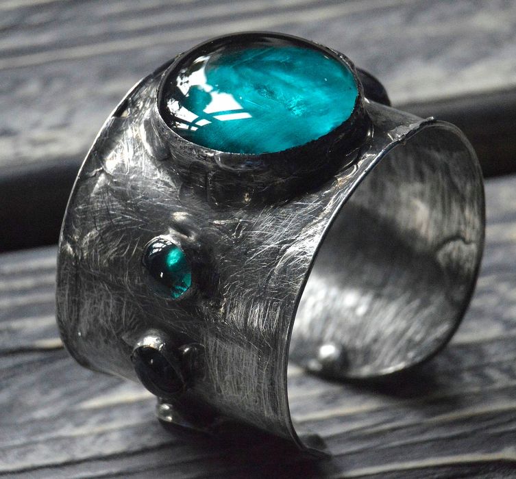 Morska szeroka witrażowa bransoleta z turkusowego szkła