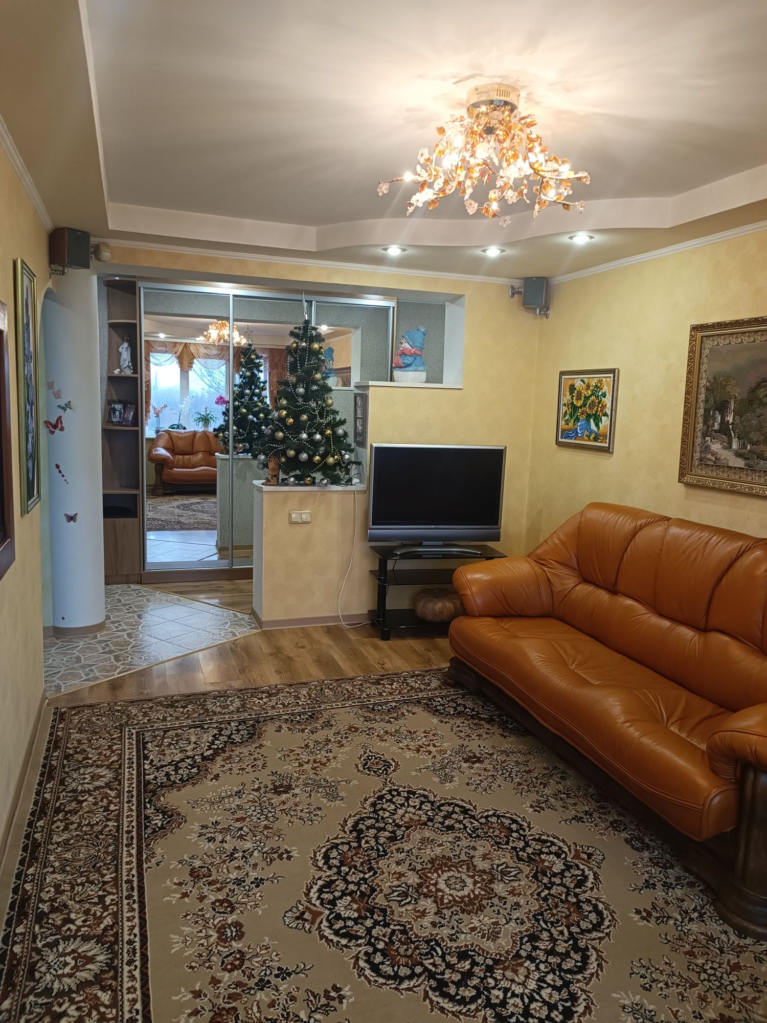 Терміновий продаж квартири з автономним опаленням  і ремонтом .